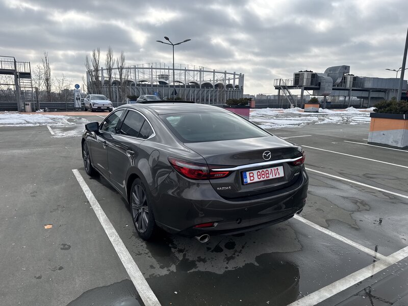 Mazda 6
