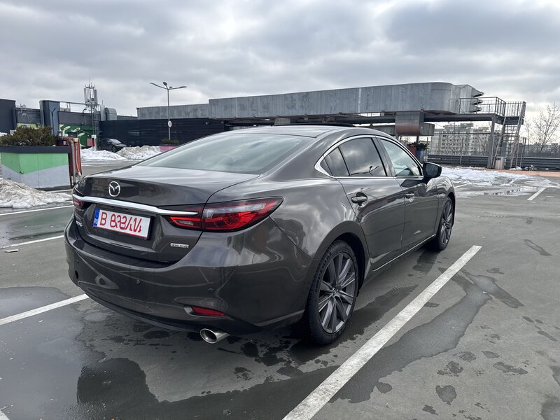 Mazda 6